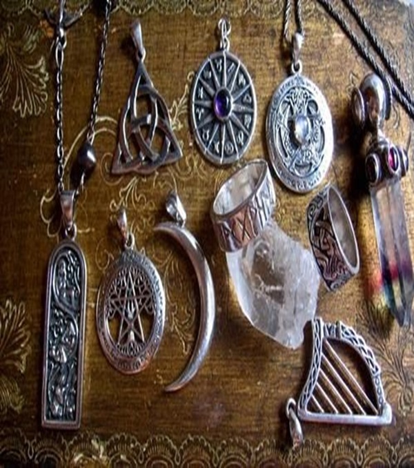 Amulettes & talismans